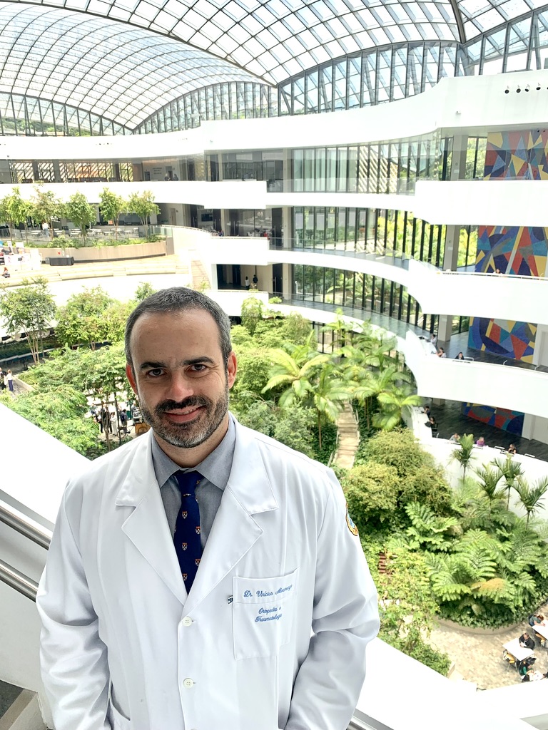 Dr. Vinícius
